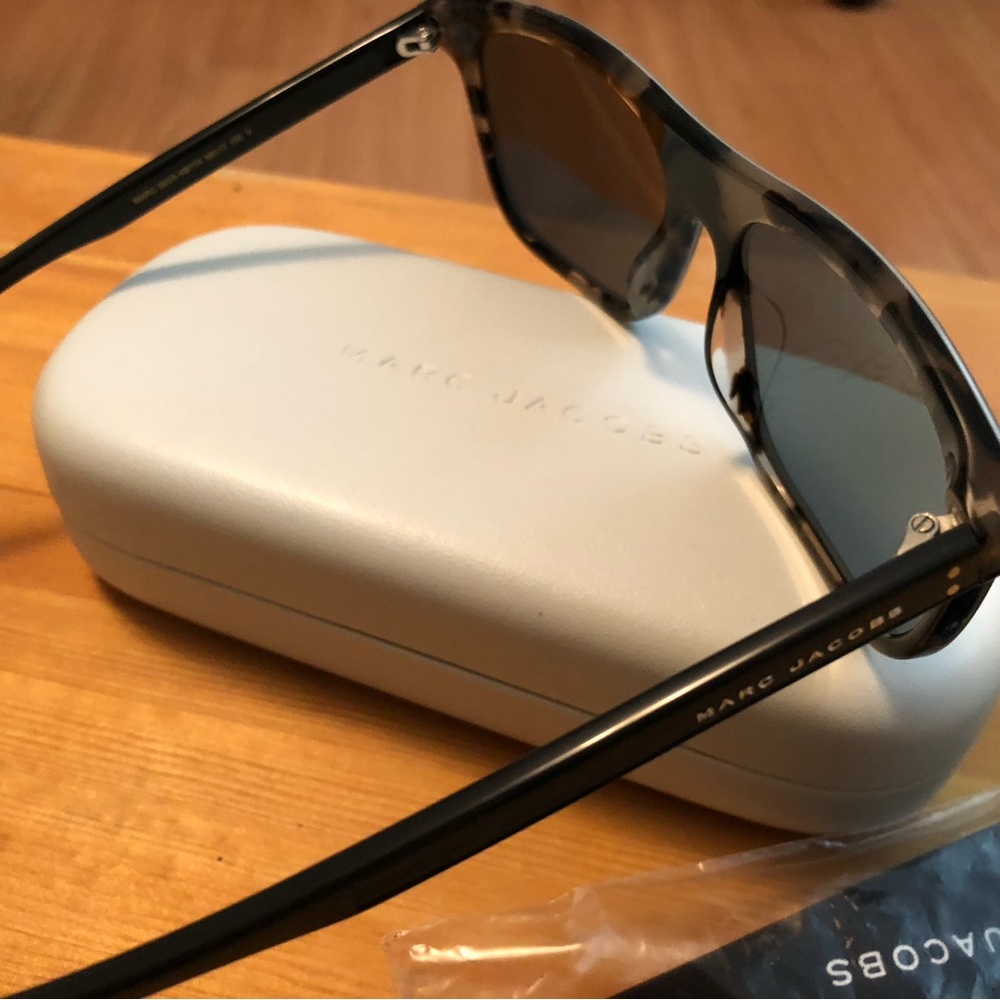 MARC JACOBS men's sunglasses - Picture 3 of 6